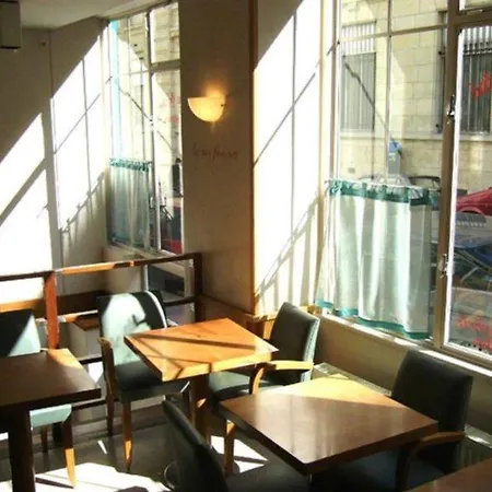 데 3 콜레쥬