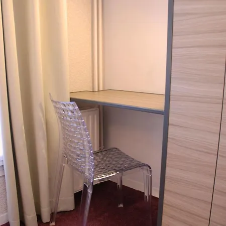 Отель Salvia 3*